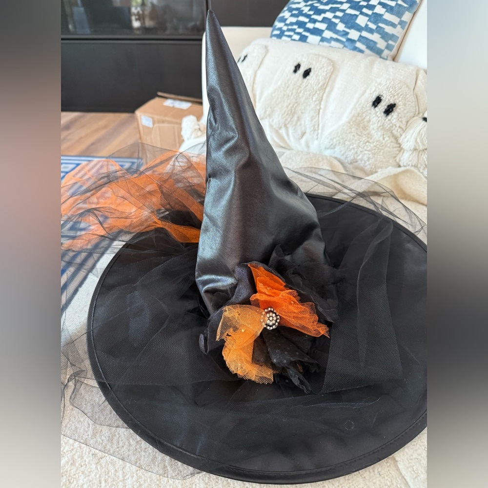 Witch Hat - image 5